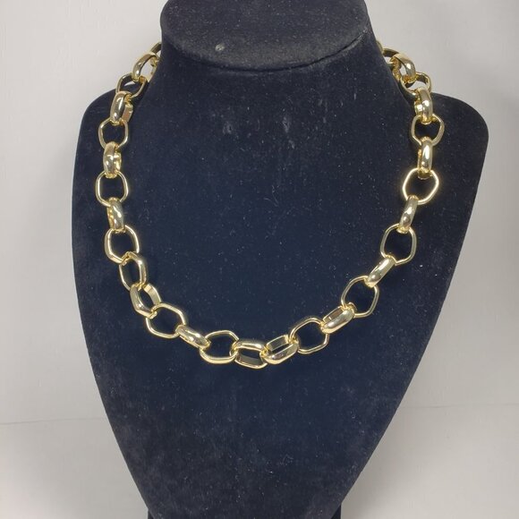 Bold Elements Gold Chain Necklace – 18-Inch Statement Layered Jewelry for Women - Picture 5 of 8